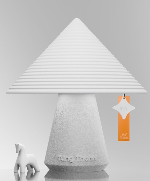 NOLA lamp in white with a matching white horse charm